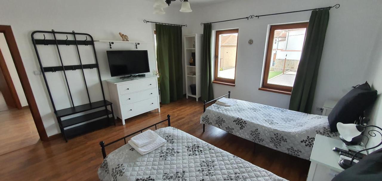 Guest House Eolea Biser 外观 照片