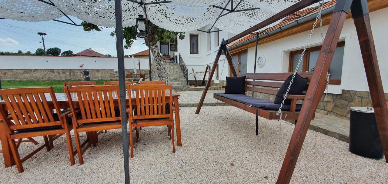 Guest House Eolea Biser 外观 照片