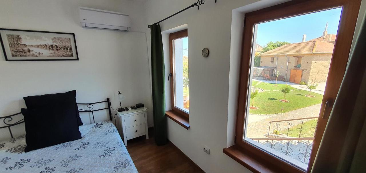 Guest House Eolea Biser 外观 照片